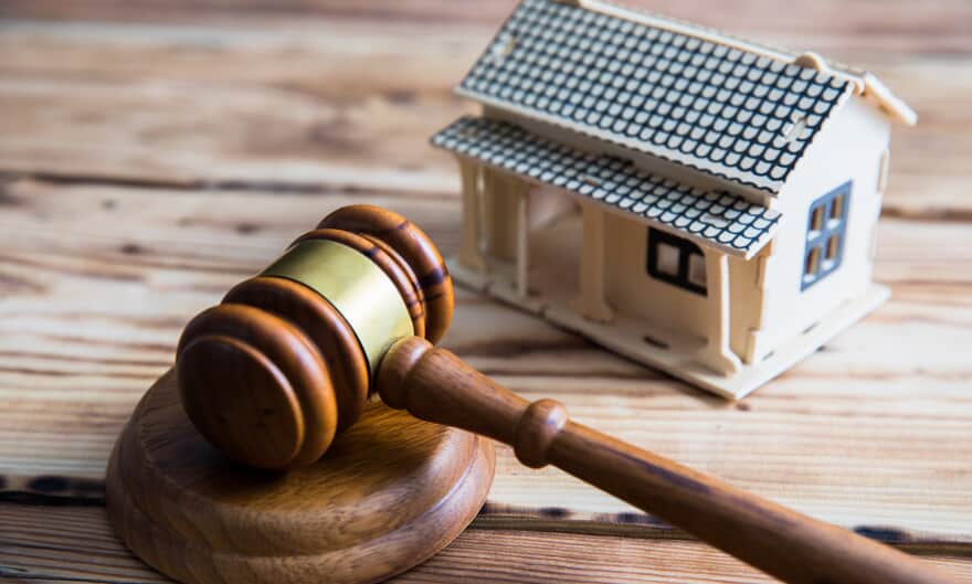 Nulidade no leilão por ausência do direito de preferência